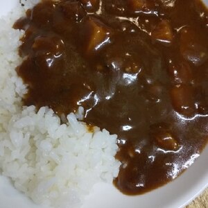 お肉たっぷりカレー